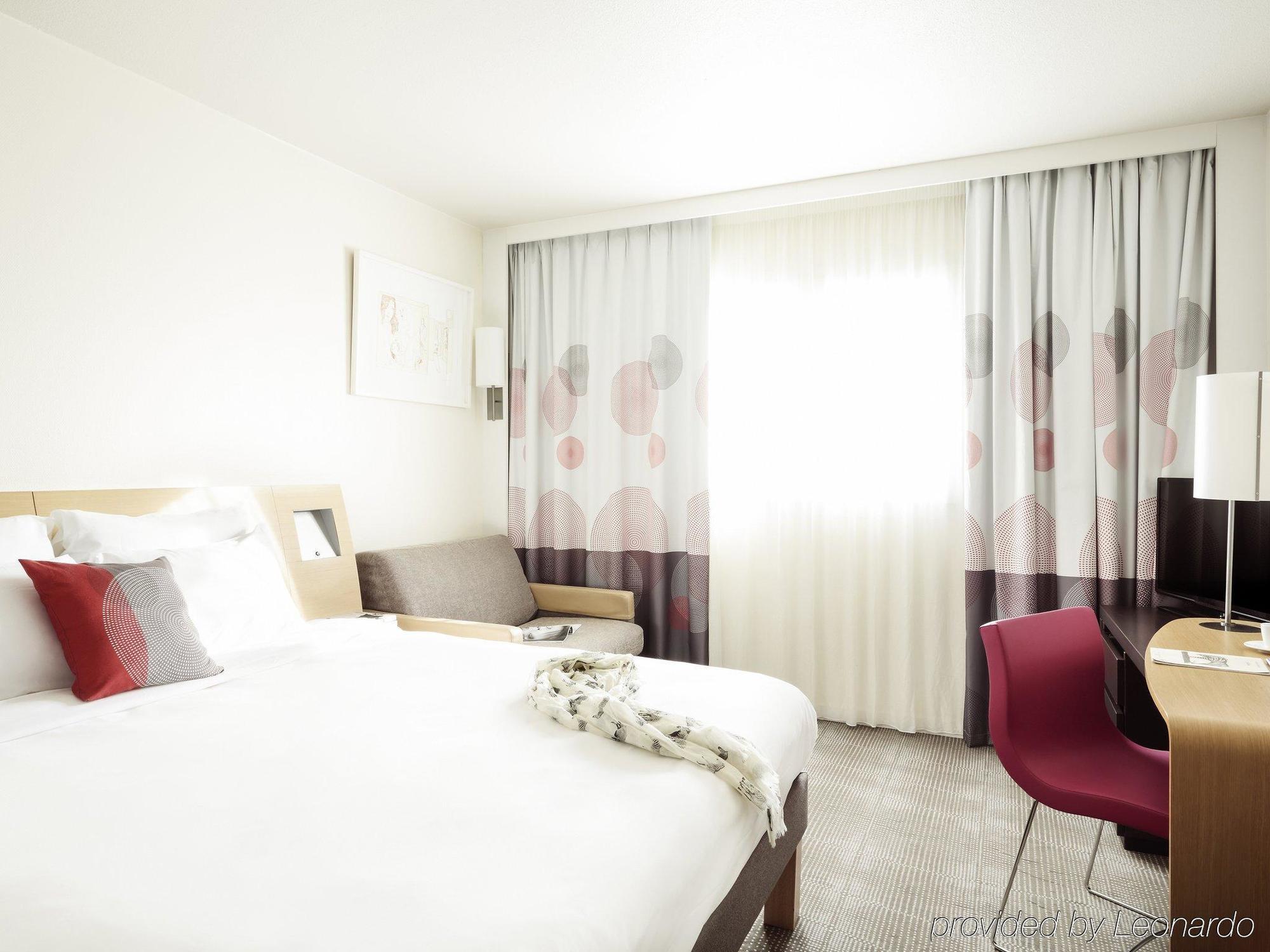 Novotel Caen Cote De Nacre Экстерьер фото